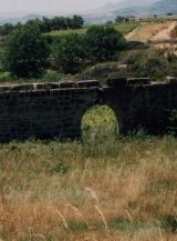 El Aqveducto a las afueras de Labastida