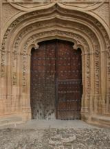 Portal de la Iglesia de Abalos